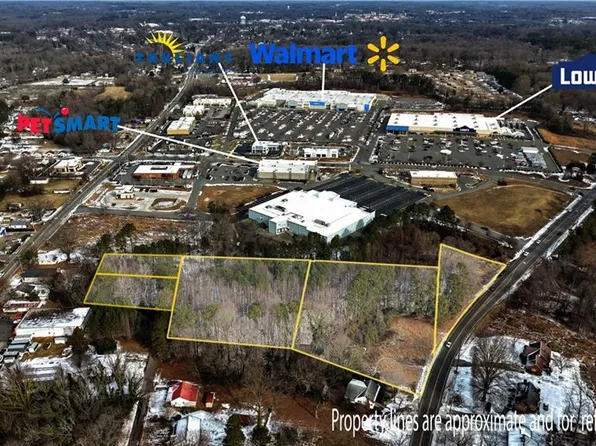 1230 Fairview Dr, Lexington, NC 27292