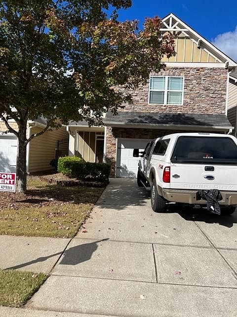 1st image of 74 Oakmont Dr