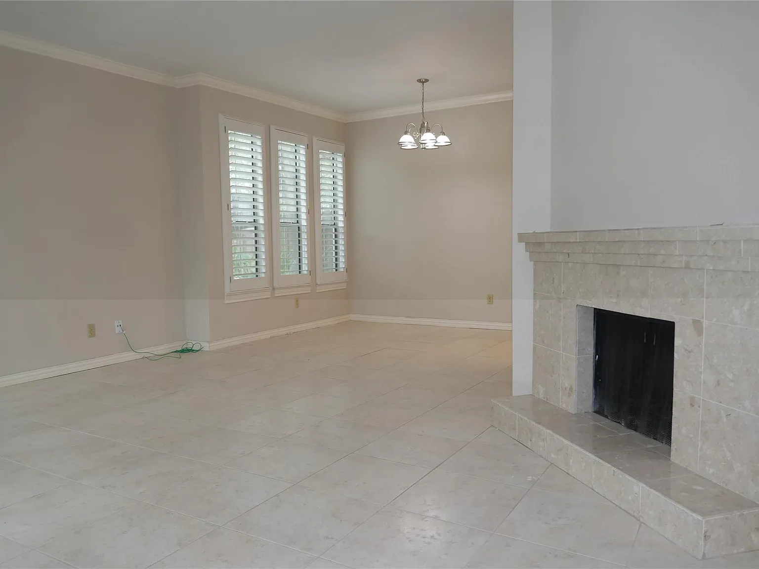 1 bed, 1.5 bath, 1000 sqft, $1,425 — Photo 2