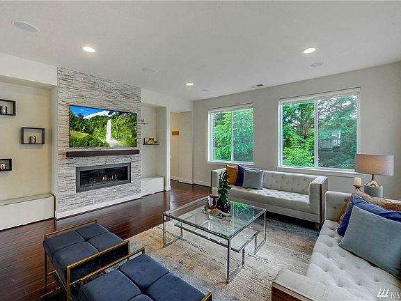 Spacious great room