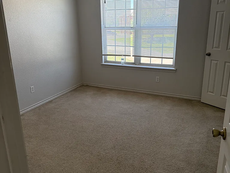 378 S Memorial St #402 — Photo 11