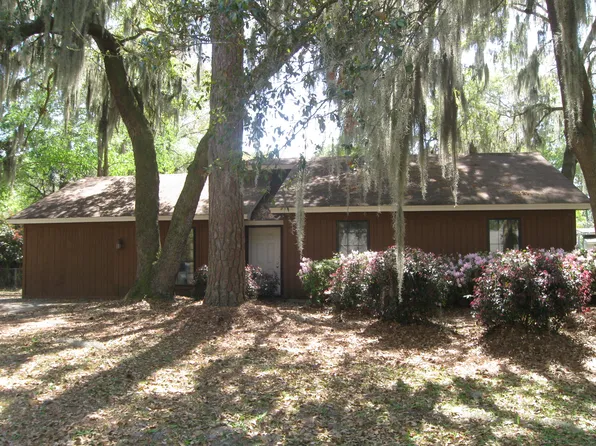 32 Bryan Wood Cir, Savannah, GA 31410