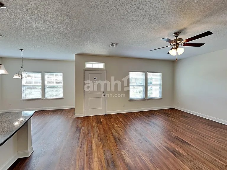 3234 Roundabout Dr — Photo 7