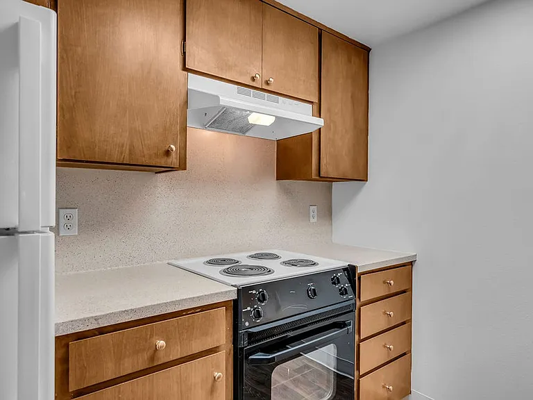 Kingcity Apartments — Photo 55
