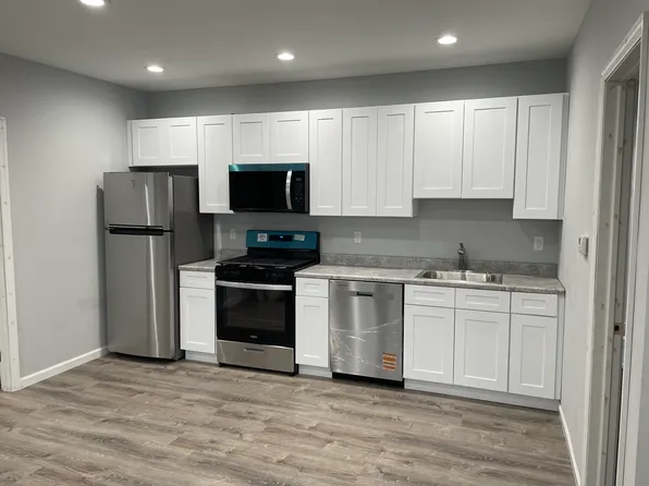 19 Minnetonka Rd APT B4, Somerdale, NJ 08083