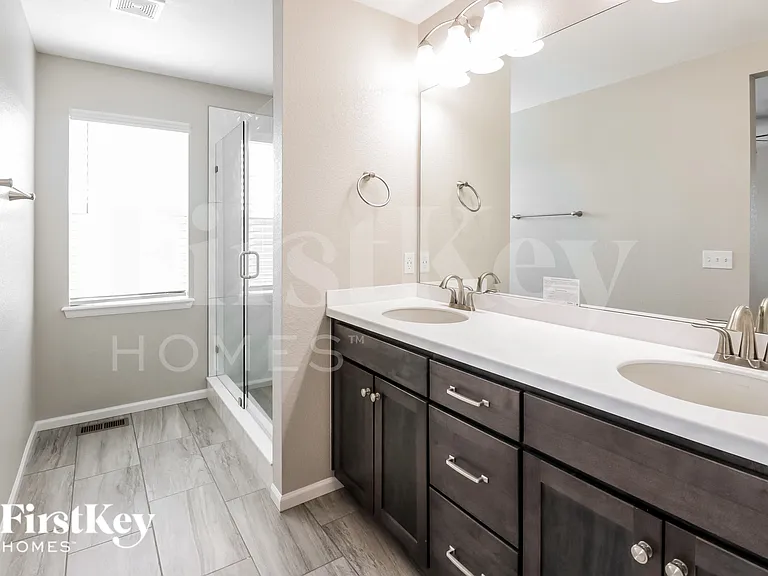 21033 E Tufts Ave — Photo 9