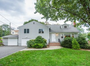 198 Mountain Ave, North Caldwell, NJ 07006