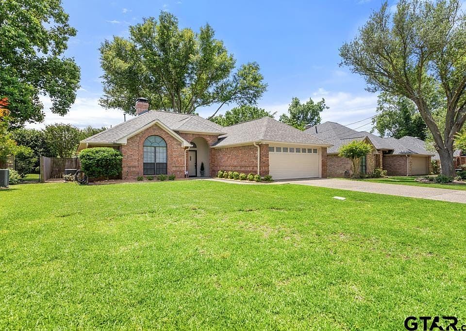 1st image of 3305 Omega Dr