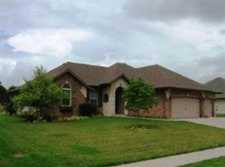 2007 E Eagle Rock Dr, Ozark, MO 65721