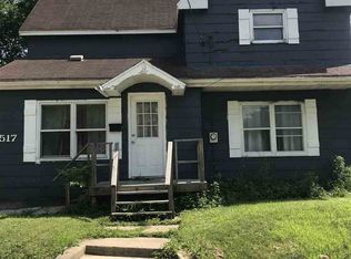 1517 W 2nd St, Waterloo, IA 50701