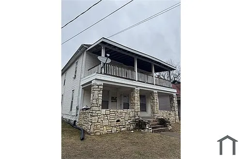 520 Park Ave Photo 1