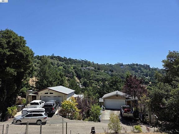 5th image of 6971 Bristol Dr