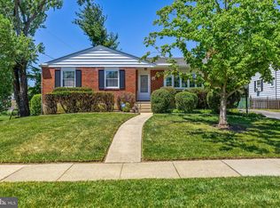 2106 Suburban Greens Dr, Lutherville Timonium, MD 21093