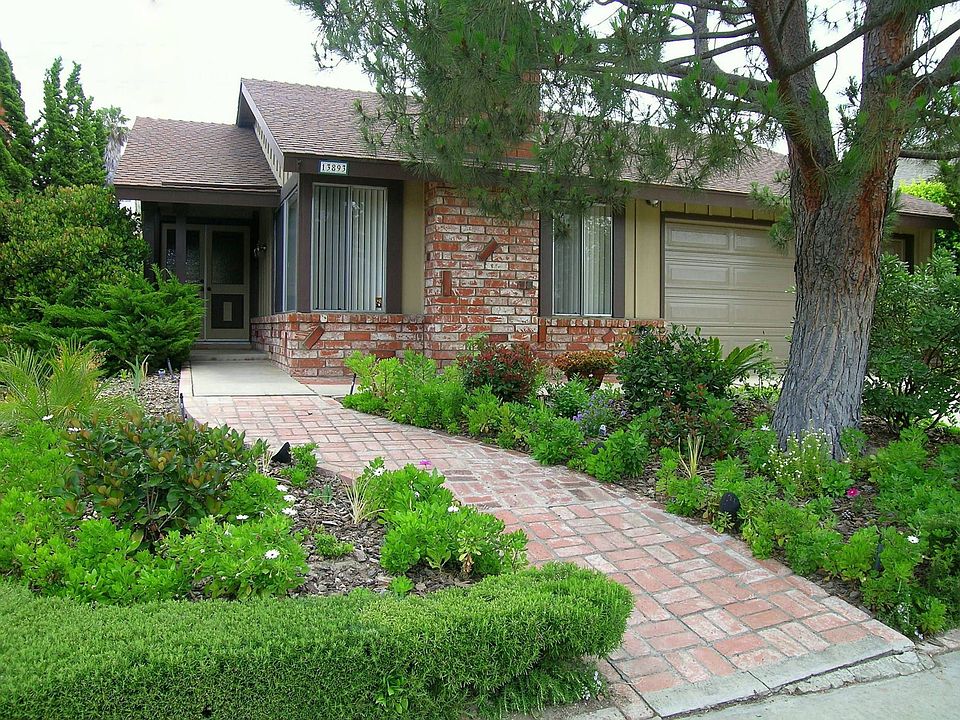 1st image of 13893 Paseo Cardiel