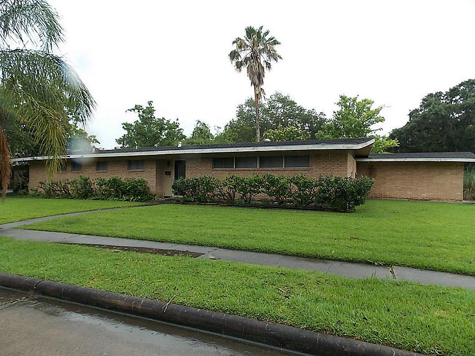 1st image of 5519 Burlinghall Dr