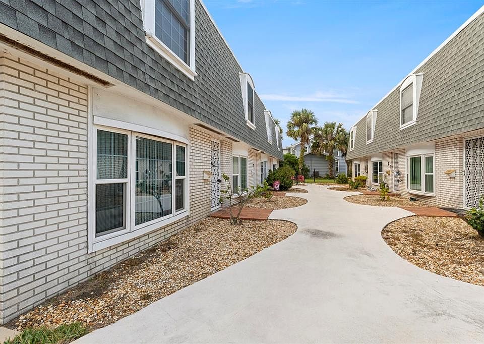 1st image of 315 GLENVIEW BLVD #1