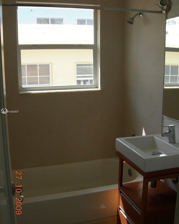 1st image of 500 14th St APT 204