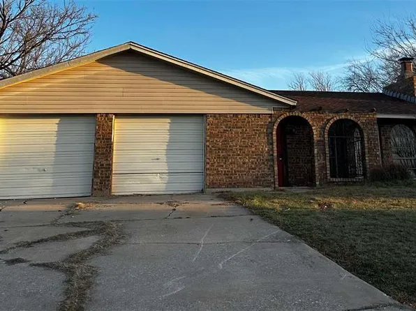 4604 SE Mieling Dr, Lawton, OK 73501