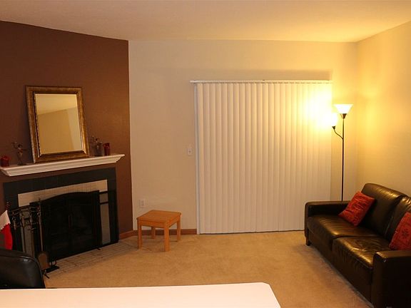 4th image of 146 146th Ave SE #109