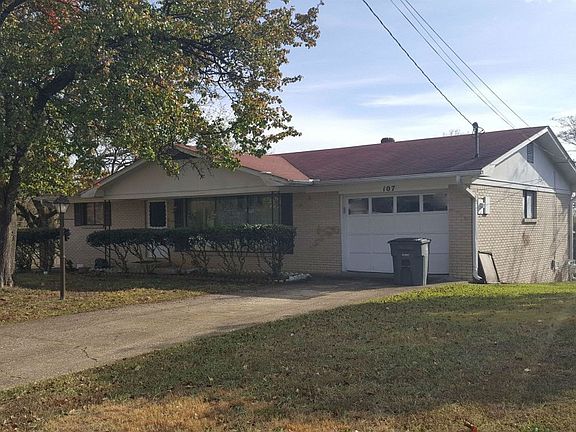 2nd image of 107 Dahlia St