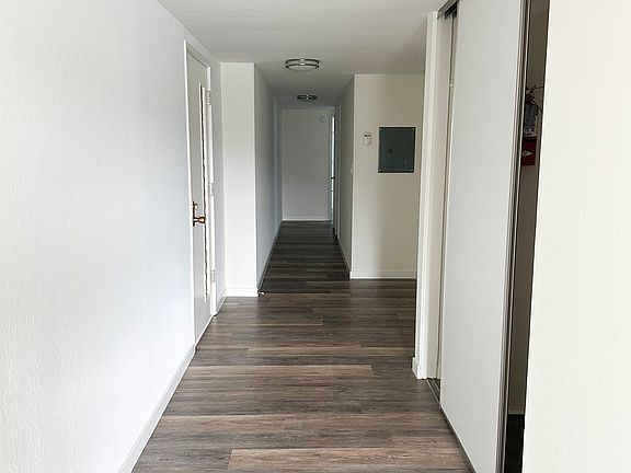 4th image of 1005 S Eliseo Dr APT 11