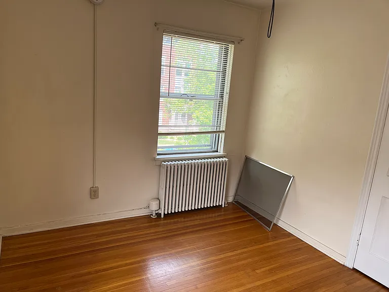1510 Larpenteur Ave W #6 — Photo 8