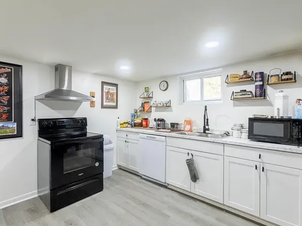 1128 Moseley Dr, Lynchburg, VA 24502