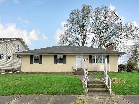 2nd image of 423 Cedarcrest Ave
