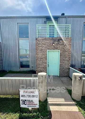300 Summit Ridge Dr #B-B3 Photo 1 300 Summit Ridge Dr #B-B3 Photo 1