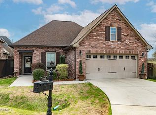 107 Briar Leaf Way, Lafayette, LA 70508
