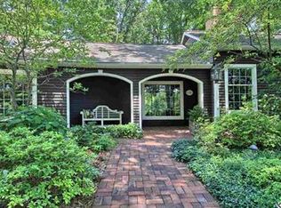 440 Fishing Creek Valley Rd, Harrisburg, PA 17112