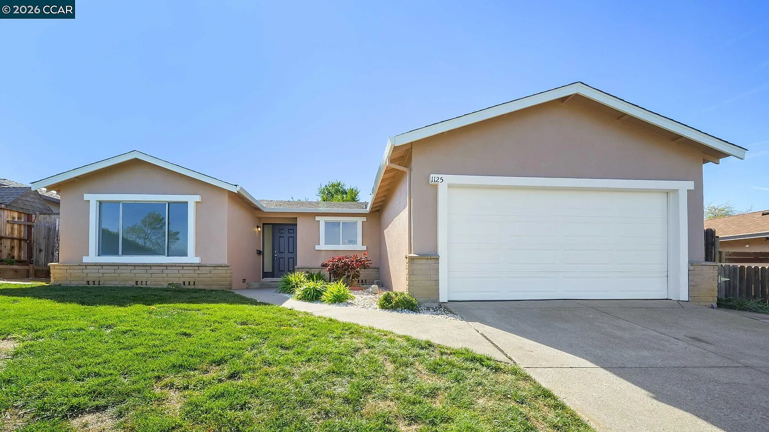 1125 Jensen Dr photo 1