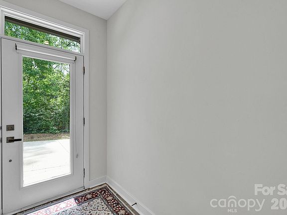 4th image of 336 Twinflower Ln