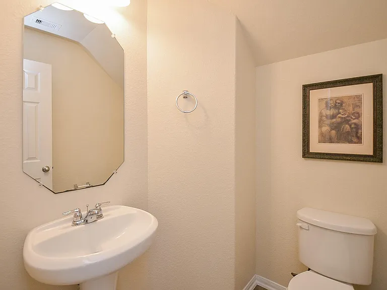 21610 Yeaney Dr — Photo 29