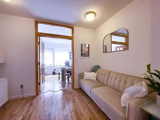 Rented by Compass | media 36