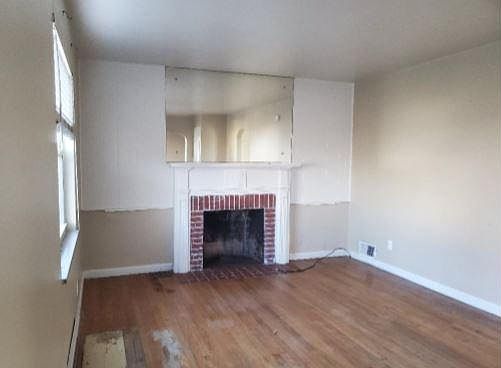 4th image of 3928 Biehl Ave