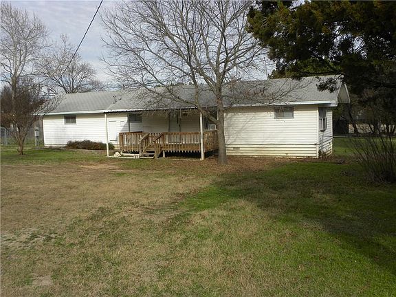2nd image of 108 Brazos Dr