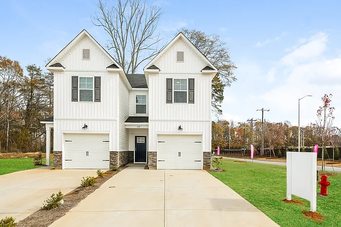 120 Copperleaf Ln