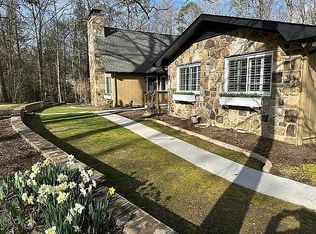1521 Peach Tree St, Sevierville, TN 37862