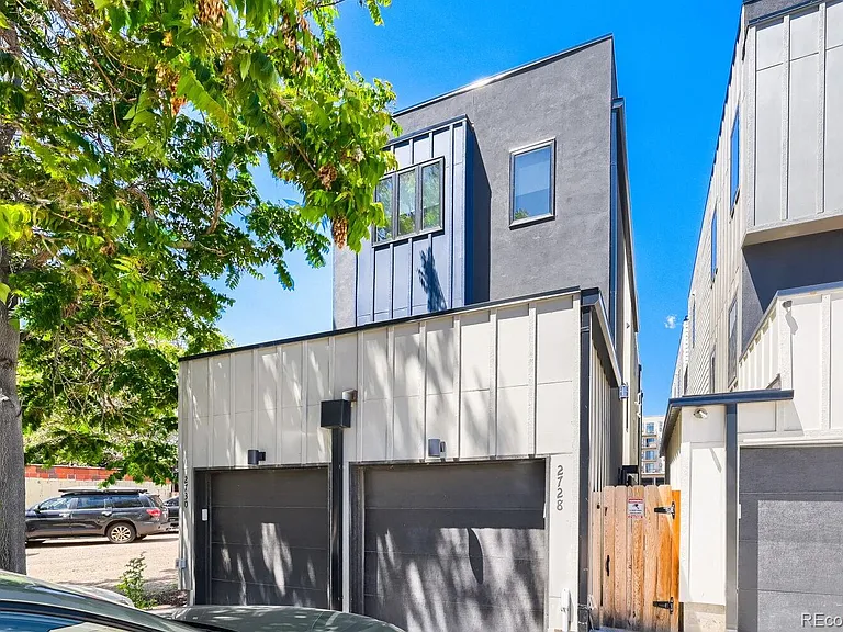 2730 N Clay St — Photo 28