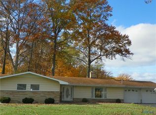 2820 Ravine Dr, Fremont, OH 43420
