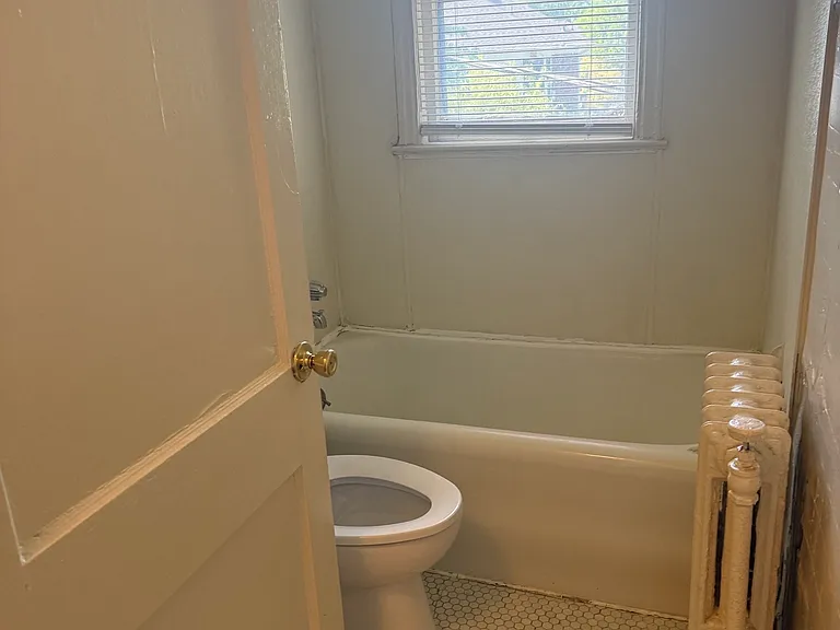 1719 Bluemont Ave SW #8 — Photo 14