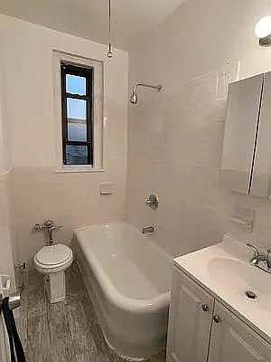 Rented by Station Cities | media 18