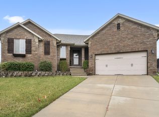 3487 W Darby St, Springfield, MO 65810