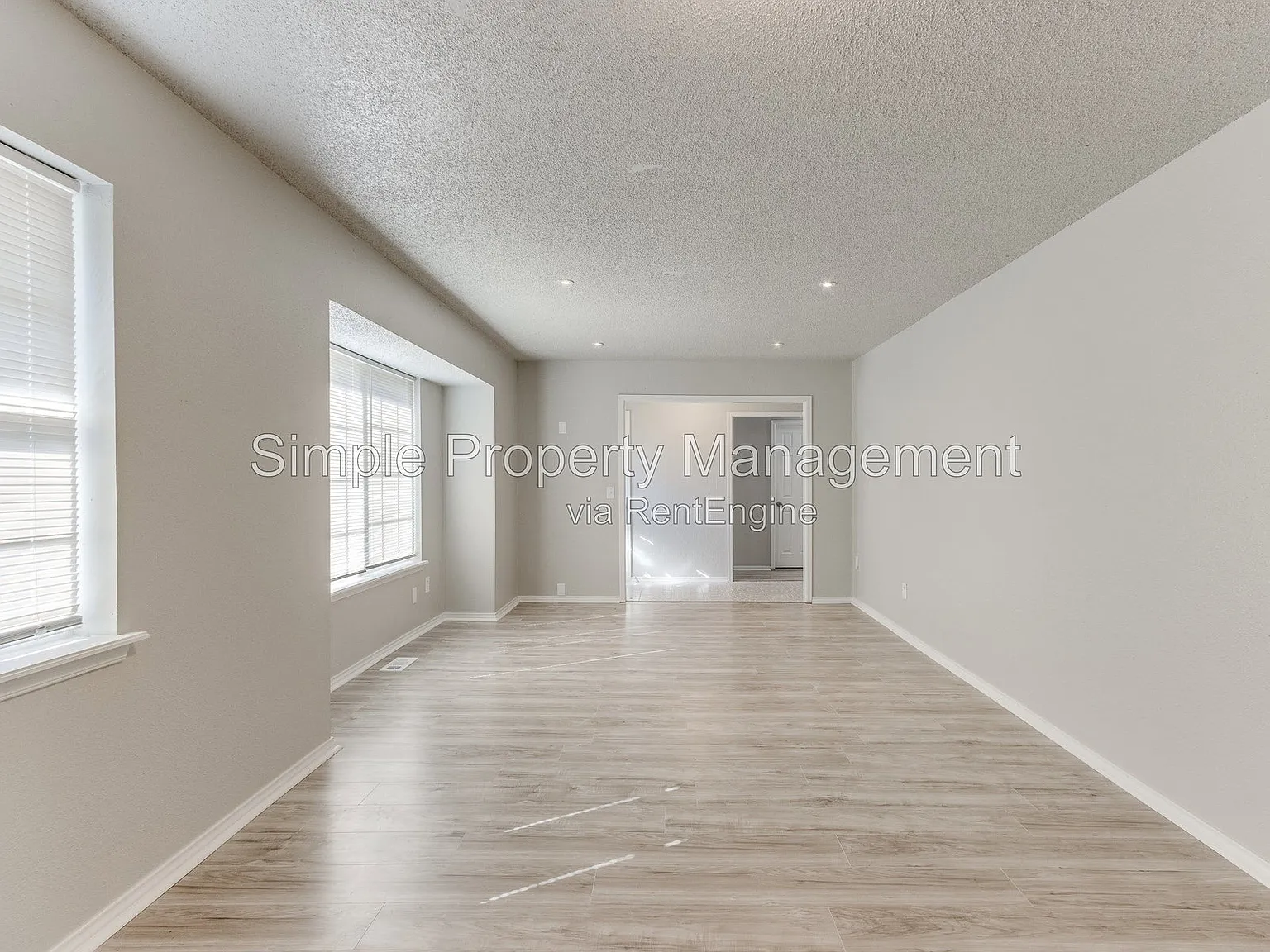4 bed, 3.0 bath, 2508 sqft, $2,100 — Photo 4