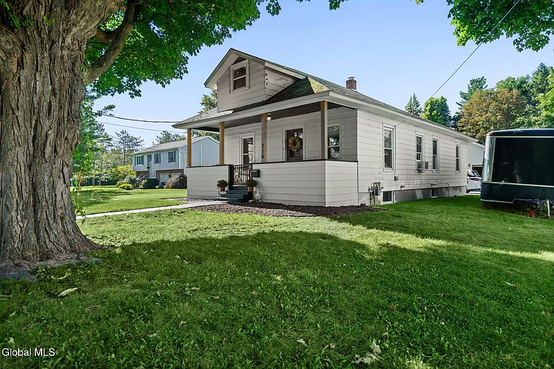 2nd image of 116 Seaman Avenue