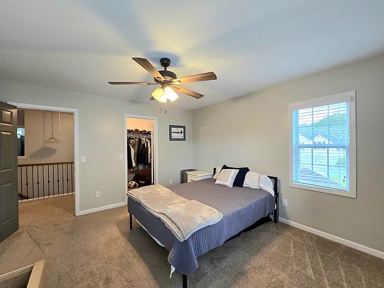 525 Batty Way — Photo 30