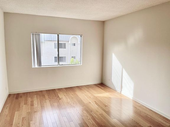 2nd image of 8630 Burton Way APT 301