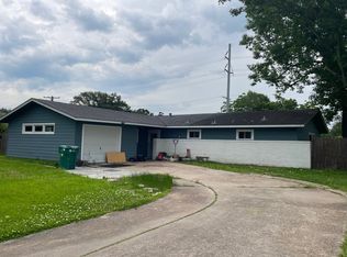 2400 19th St, Orange, TX 77630
