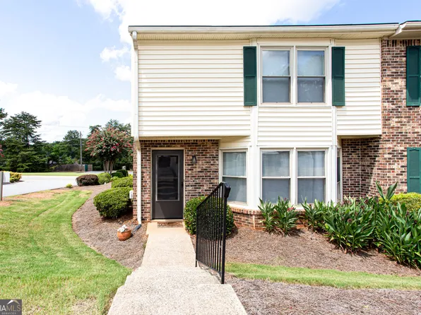 768 Longleaf Dr, Lawrenceville, GA 30046